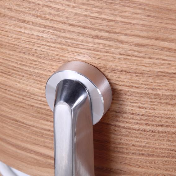 kožené křeslo Charles & Ray Eames replika jaseň