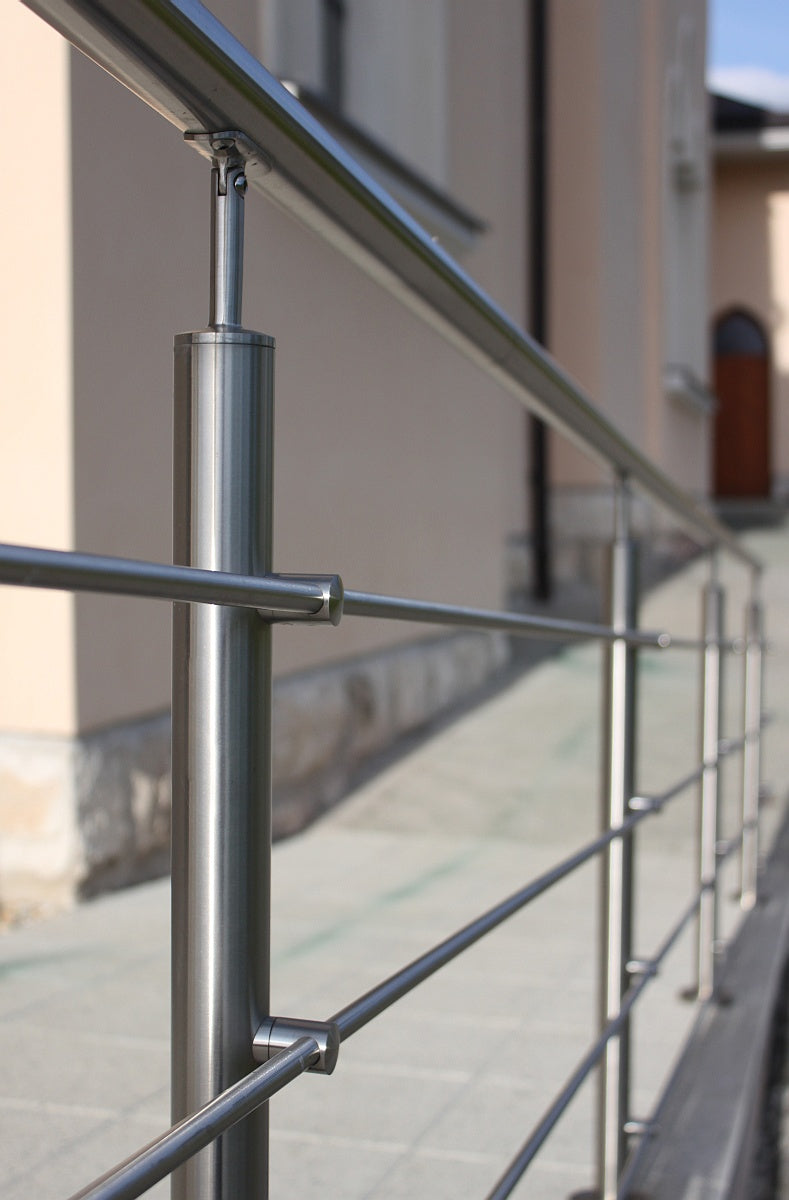 Handrail bracket for pole
